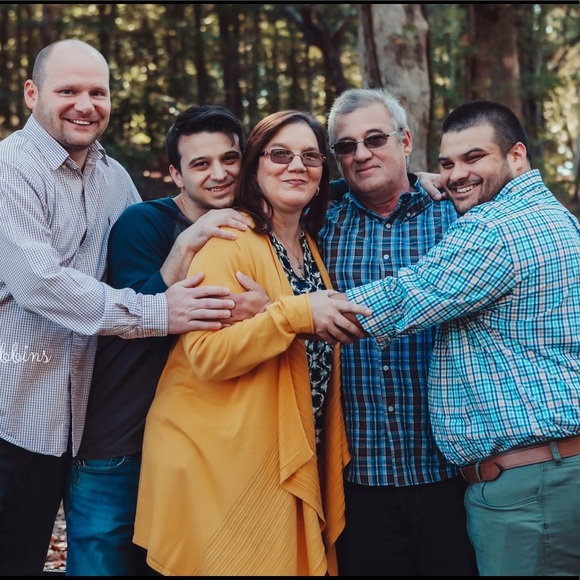 Meet your Posher, Debbie - Picture 5 of 8